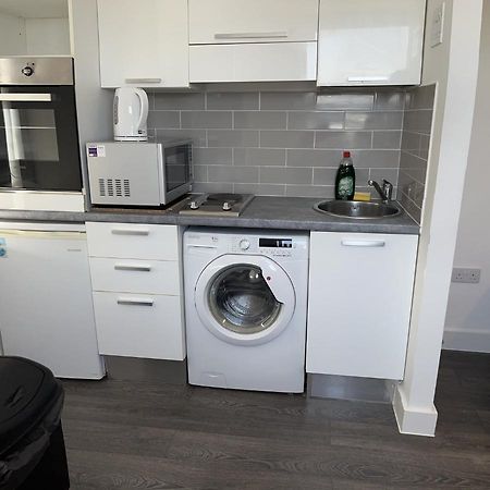 The Serviced Accommodations Harlow Buitenkant foto