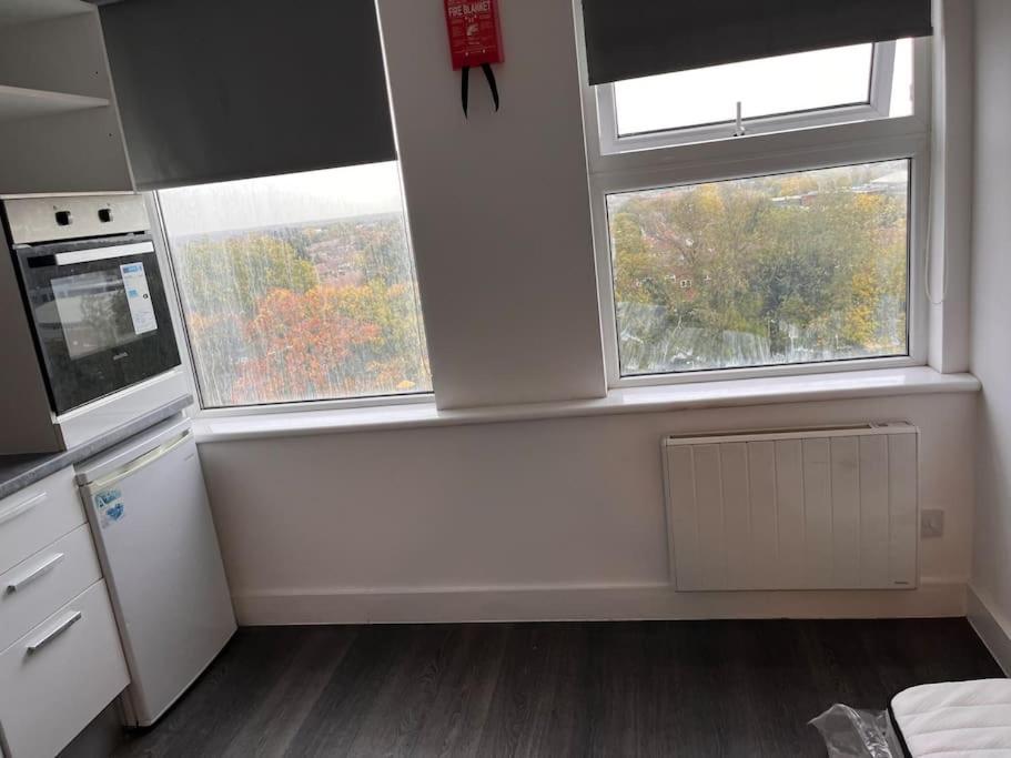 The Serviced Accommodations Harlow Buitenkant foto